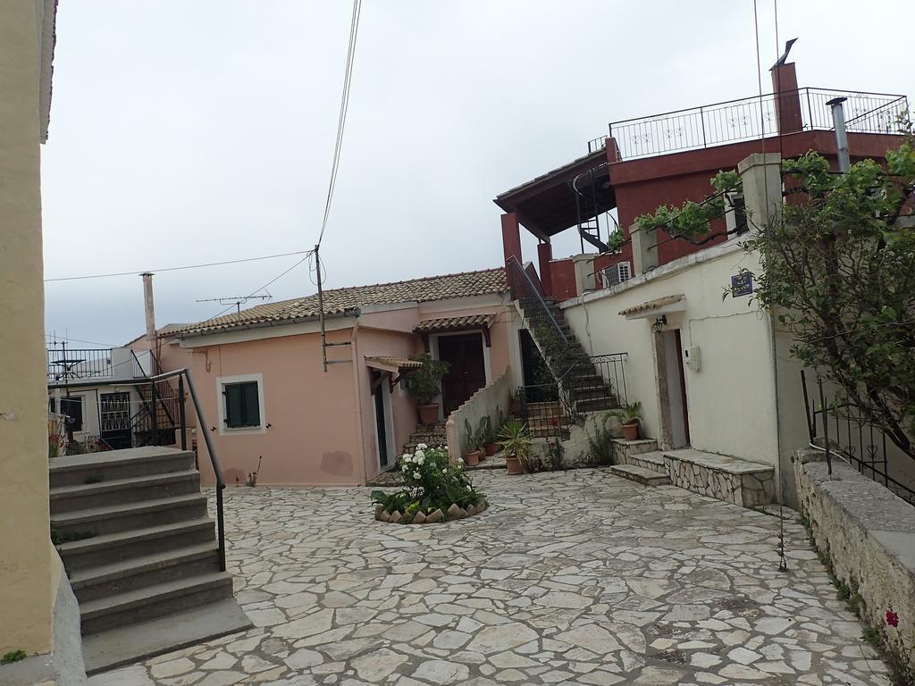 Summer Cottage Sinarádes Esterno foto